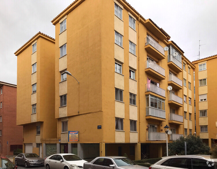 Calle Virgen de las Angustias, 39, Ávila, Ávila en alquiler - Foto del edificio - Imagen 2 de 2