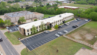 7301 N Broadway Ext, Oklahoma City, OK - VISTA AÉREA  vista de mapa - Image1