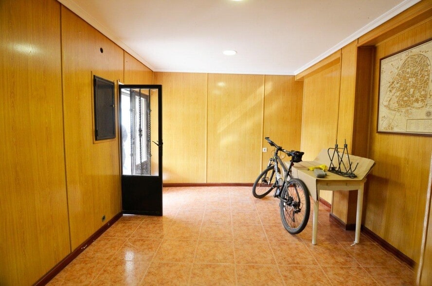 Local en Salamanca en venta - Foto del edificio - Imagen 3 de 8