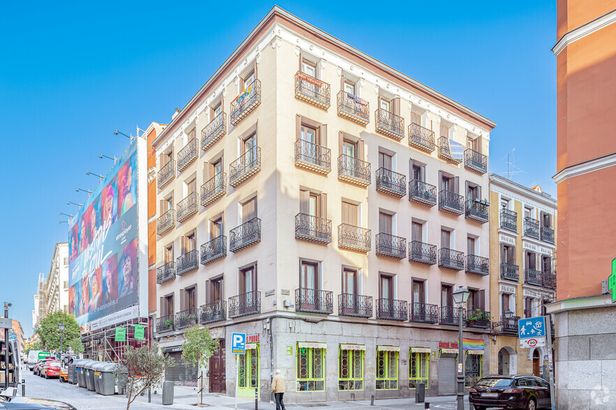 Calle De Augusto Figueroa, 37, Madrid, Madrid en alquiler - Foto del edificio - Imagen 2 de 2