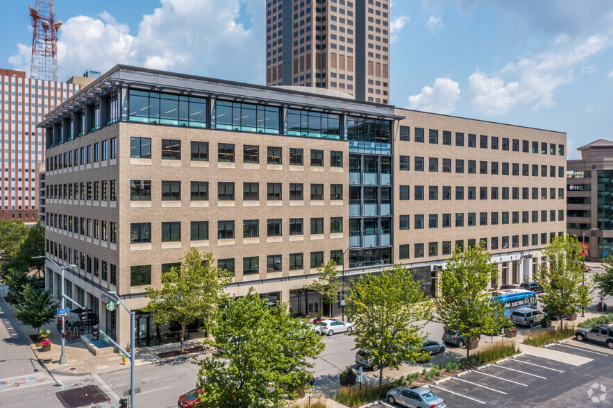 909 Locust St, Des Moines, IA en alquiler - Foto del edificio - Imagen 1 de 10