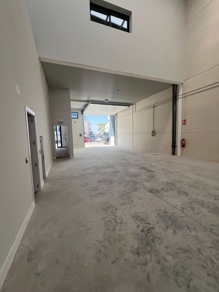Nave en Alcorcón, Madrid en alquiler - Foto del edificio - Imagen 1 de 4