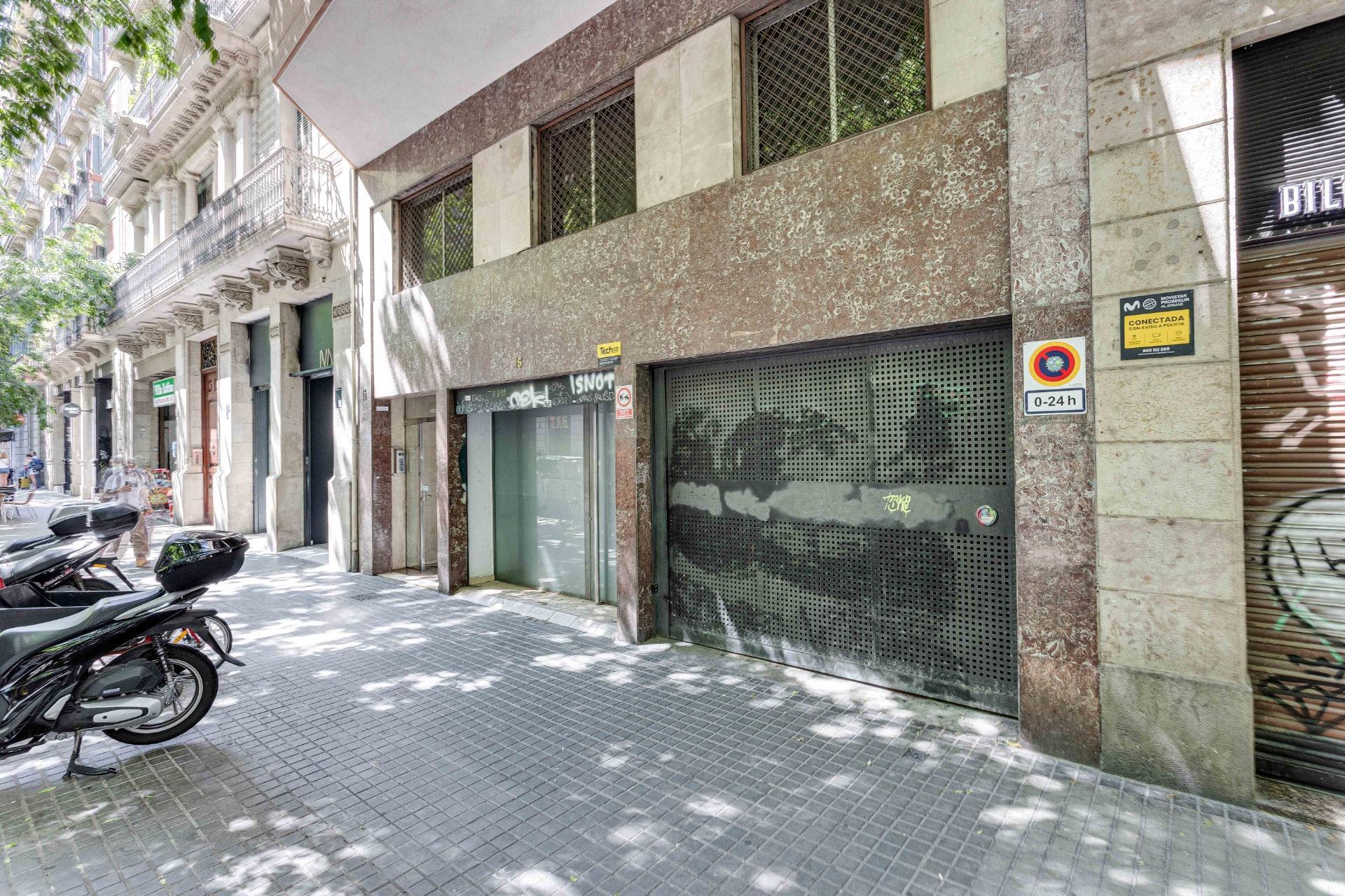 Edificio residencial en Barcelona, Barcelona en venta Foto principal- Imagen 1 de 2