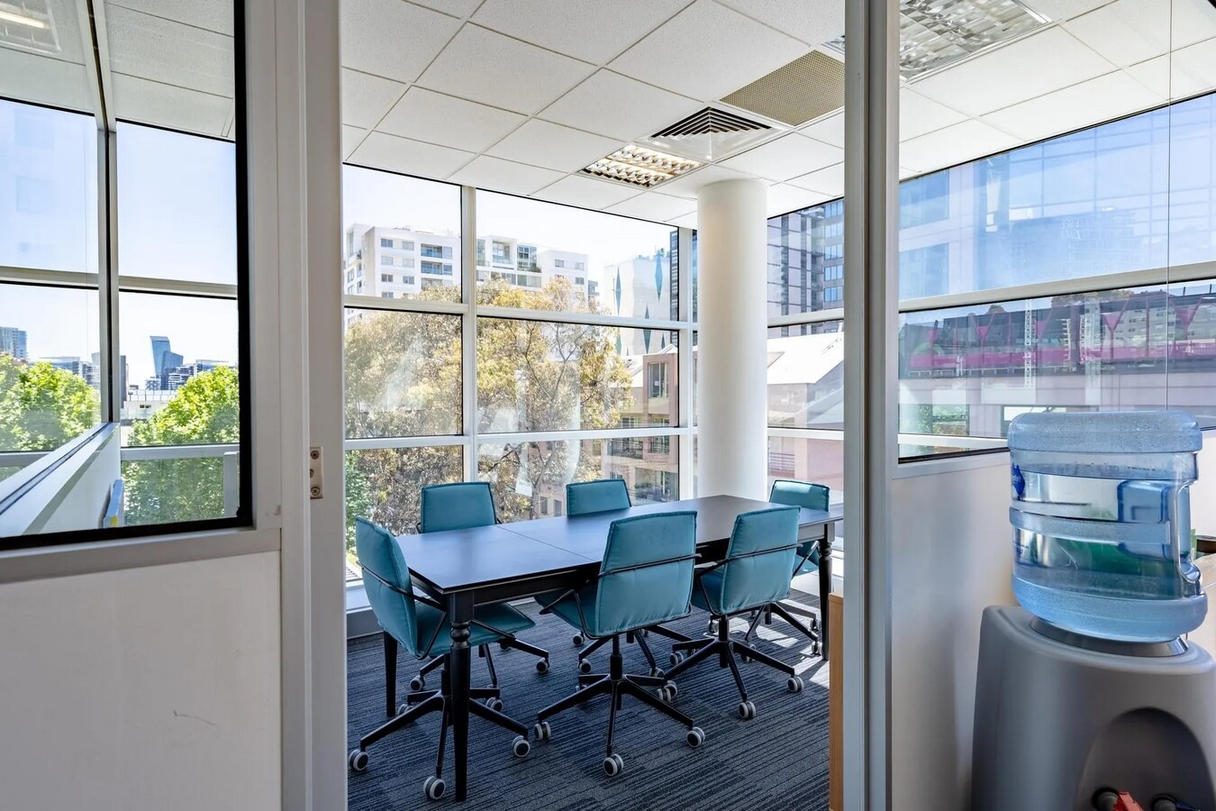 7 Jeffcott St, West Melbourne, VIC 3003 - Unidad 301 -  - Foto del interior - Image 2 of 4