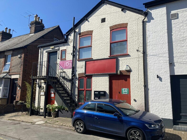 62 Higham Rd, Chesham en venta - Foto del edificio - Imagen 1 de 6