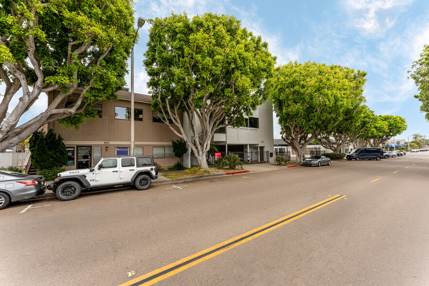 629 2nd St, Encinitas, CA en alquiler - Foto del edificio - Imagen 2 de 4