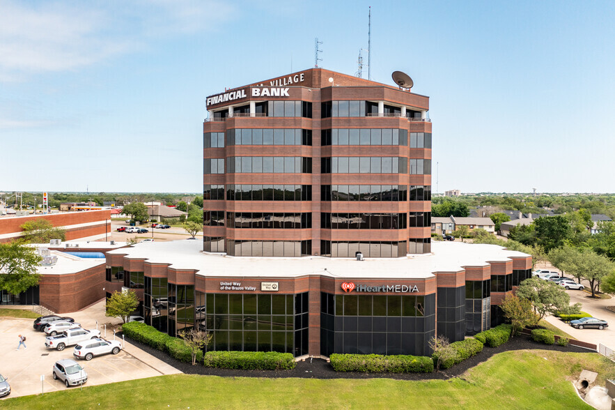 1716 Briarcrest Dr, Bryan, TX en alquiler - Foto del edificio - Imagen 1 de 4