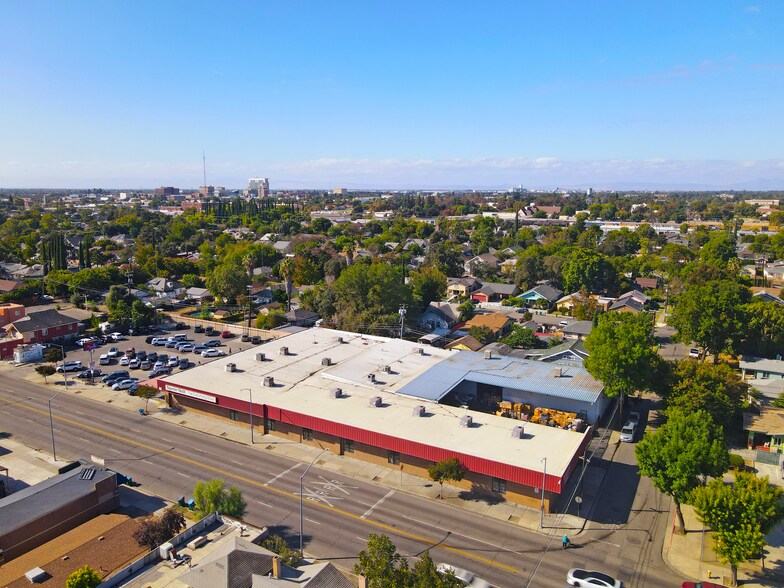 Prime Retail Corridor Opportunity cartera de 3 inmuebles en venta en LoopNet.es - Foto del edificio - Imagen 2 de 8