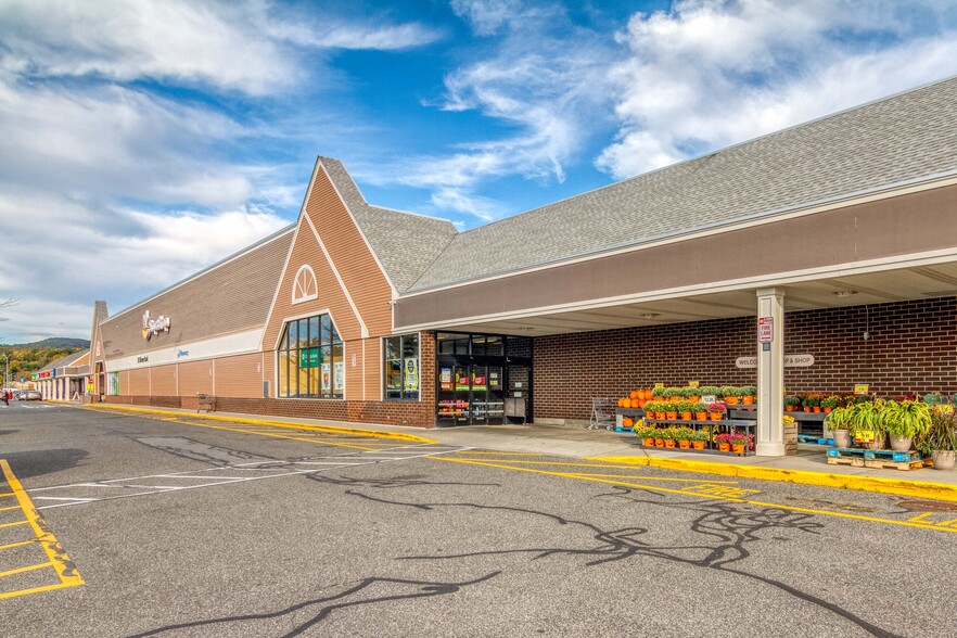 660 Merrill Rd, Pittsfield, MA en alquiler - Foto del edificio - Imagen 3 de 12