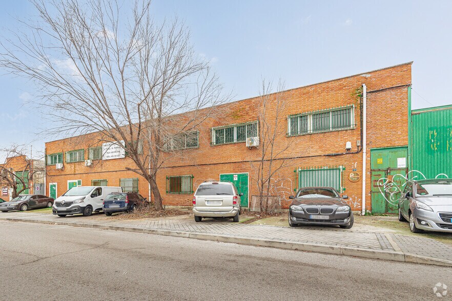 Nave en Coslada, Madrid en venta - Foto del edificio - Imagen 3 de 5