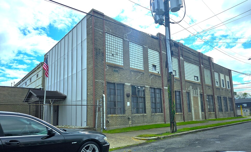 1420 Crestmont Ave, Camden, NJ en alquiler - Foto del edificio - Imagen 1 de 16