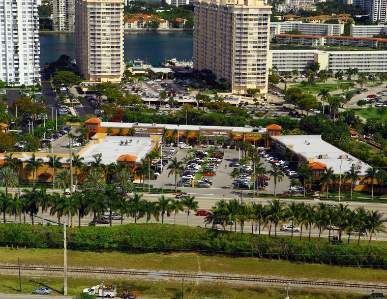 18100 Biscayne Blvd, Aventura, FL en alquiler - Foto del edificio - Imagen 1 de 4