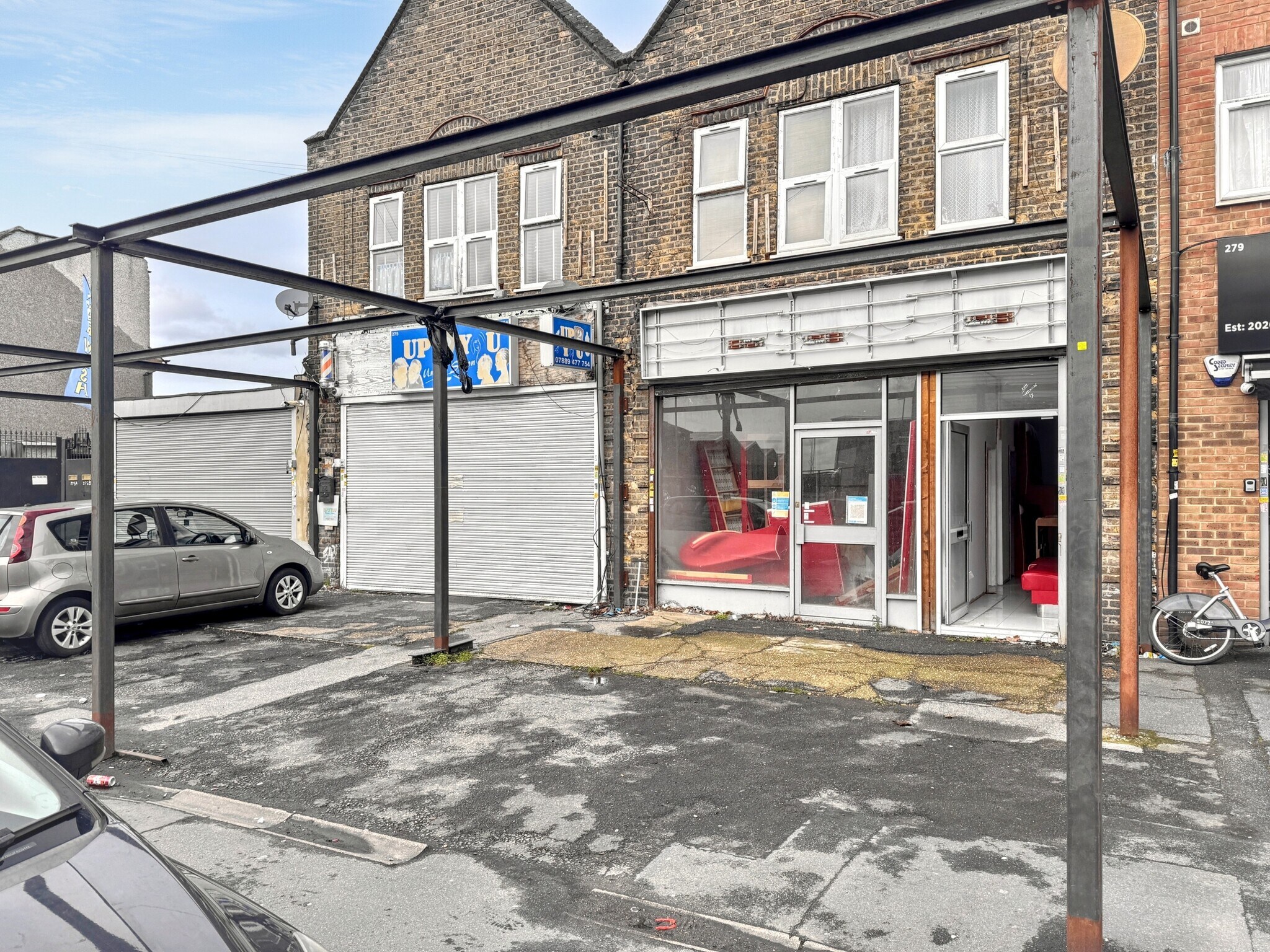 277 Oxlow Ln, Dagenham en venta Foto del edificio- Imagen 1 de 1