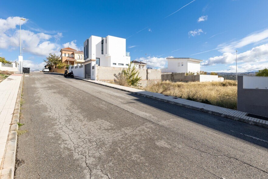 Avenida Cerro Alfonsico, 20, Peligros, Granada en venta - Foto del edificio - Imagen 3 de 18
