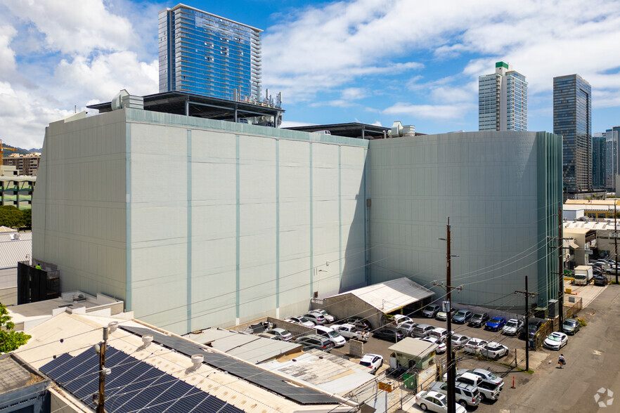 875 Waimanu St, Honolulu, HI en alquiler - Foto del edificio - Imagen 1 de 7