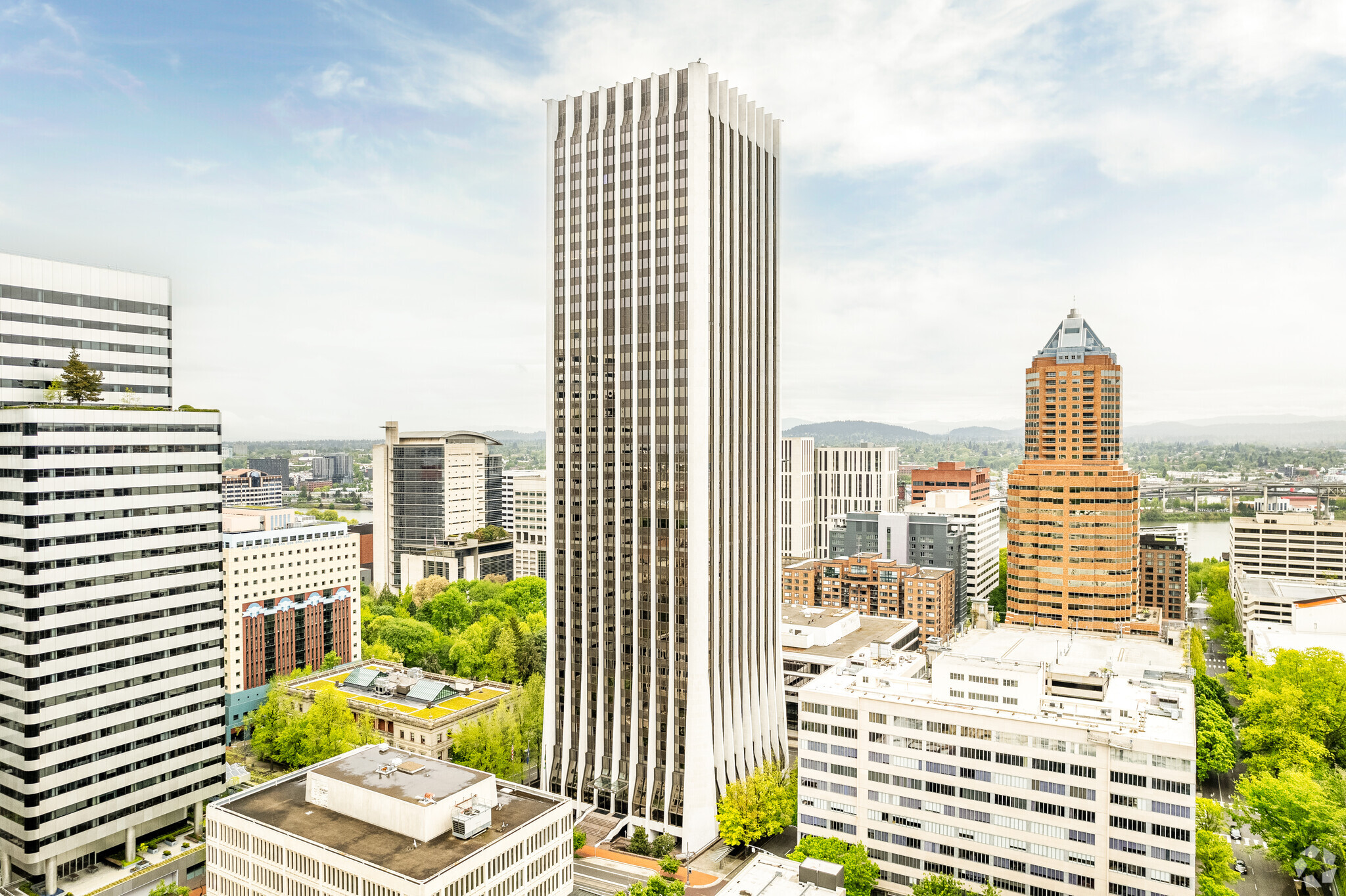 1300 SW Fifth Ave, Portland, OR en alquiler Foto del edificio- Imagen 1 de 20