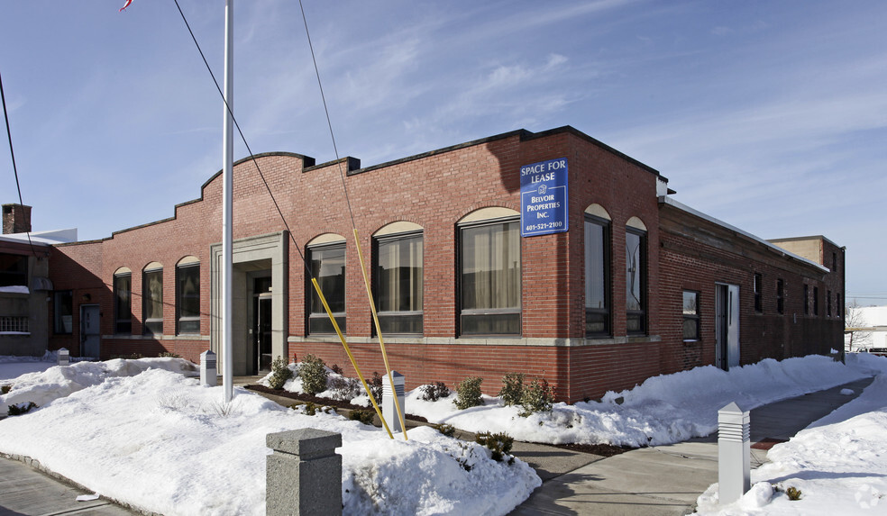 85-117 Ellenfield St, Providence, RI en alquiler - Foto del edificio - Imagen 1 de 4