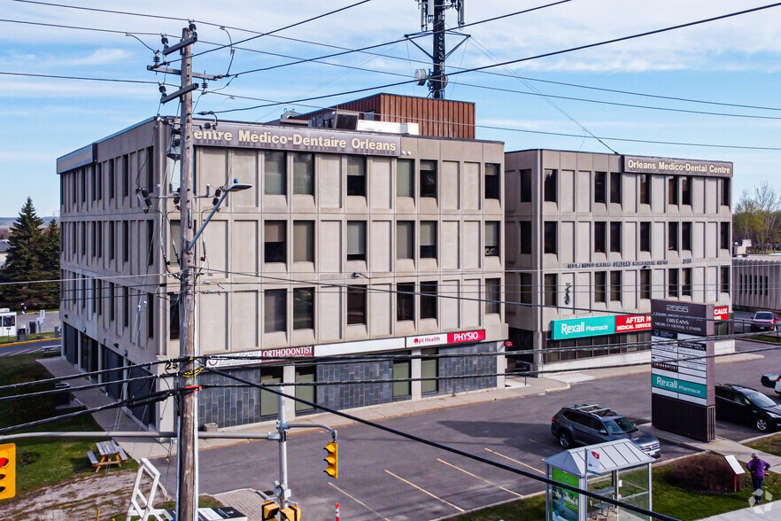 2555 St Joseph Blvd, Ottawa, ON en alquiler - Foto del edificio - Imagen 1 de 25