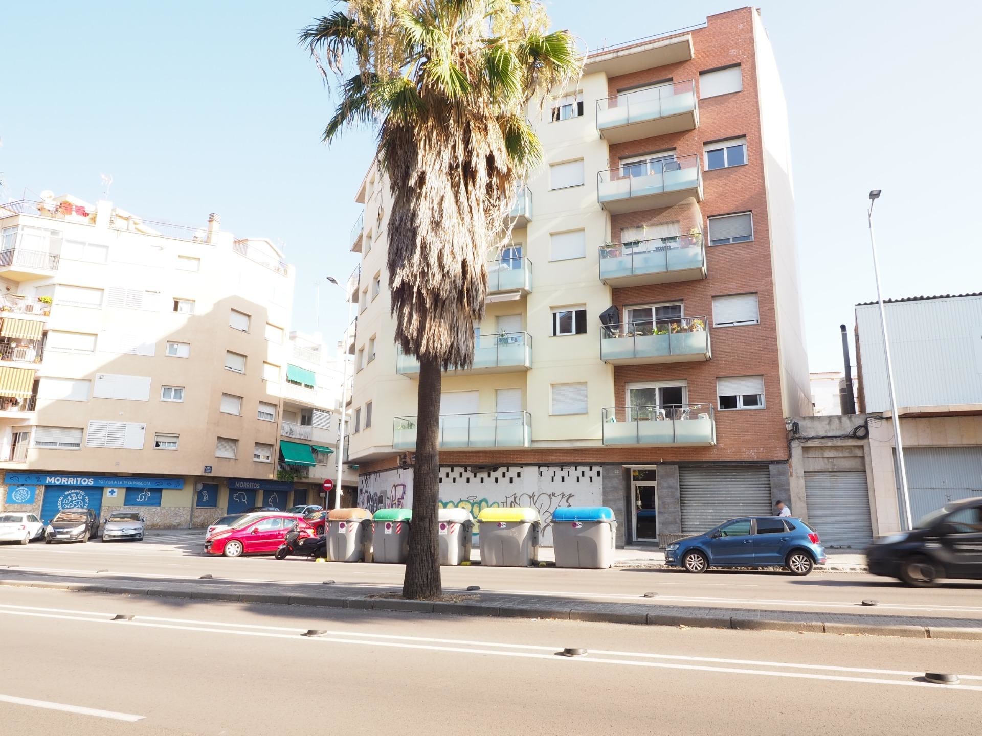 Edificio residencial en Terrassa, Barcelona en venta Foto del edificio- Imagen 1 de 3