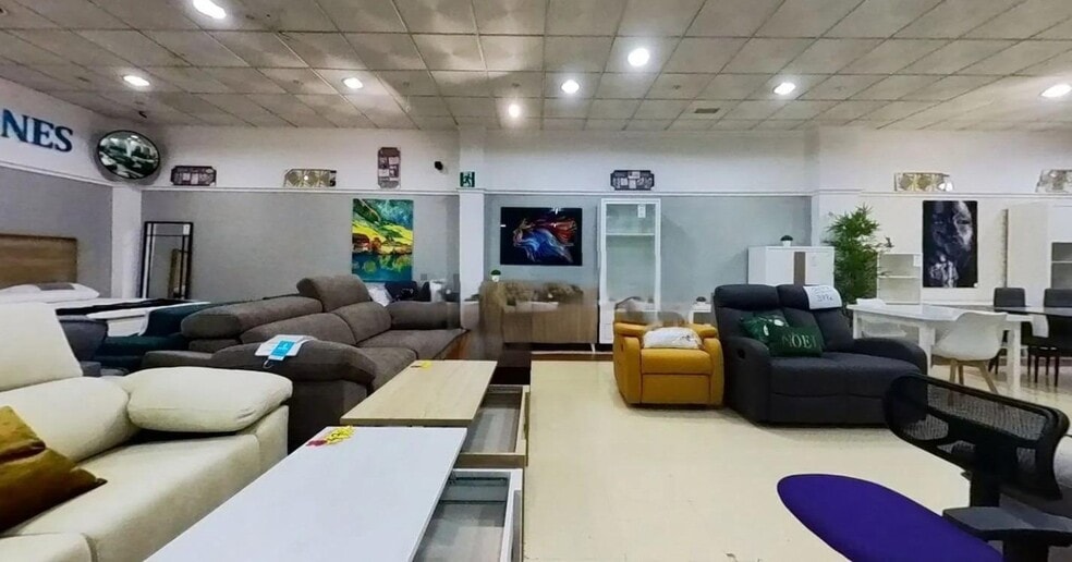 Carrer de Ramon Gallud, Torrevieja, Alicante en venta - Foto del interior - Imagen 2 de 7