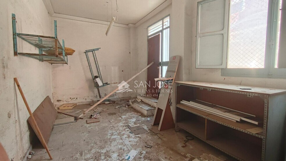 Local en Aspe en venta - Foto del edificio - Imagen 3 de 6