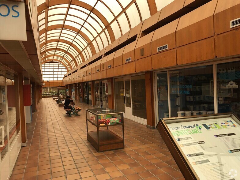 Local en Pozuelo de Alarcón, Madrid en alquiler - Foto del edificio - Imagen 3 de 4