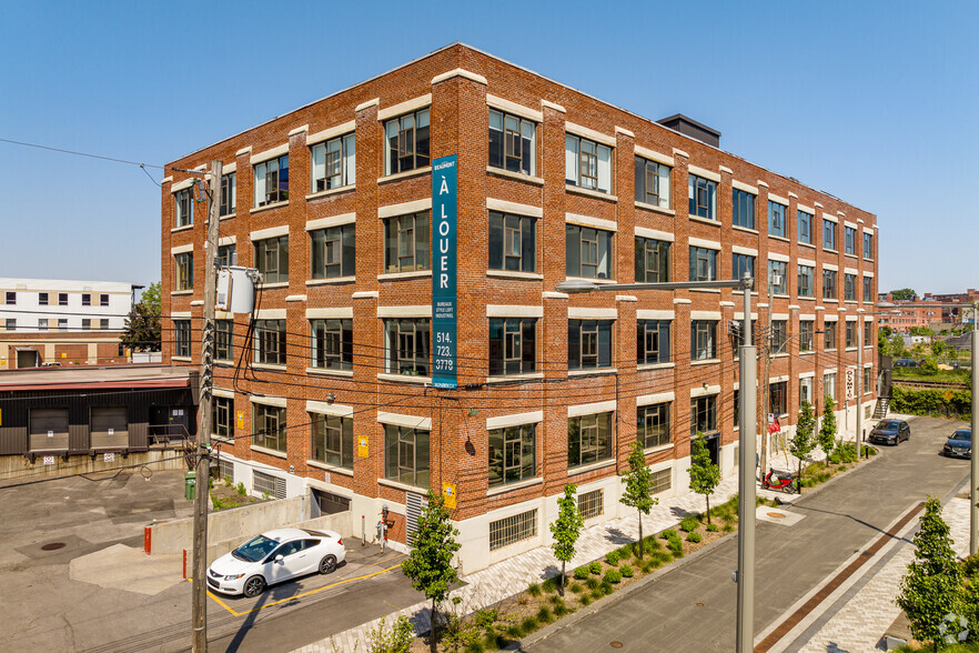 6829-6845 Av de l'Épée, Montréal, QC en alquiler - Foto del edificio - Imagen 1 de 33