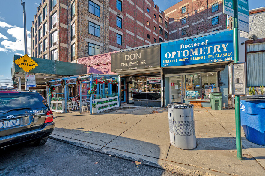 3535-3539 Riverdale Ave, Bronx, NY en venta - Foto del edificio - Imagen 3 de 7