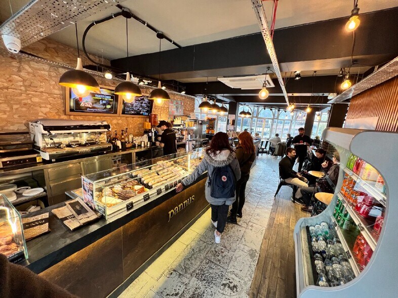 250 Camden High St, London en alquiler - Foto del edificio - Imagen 2 de 6