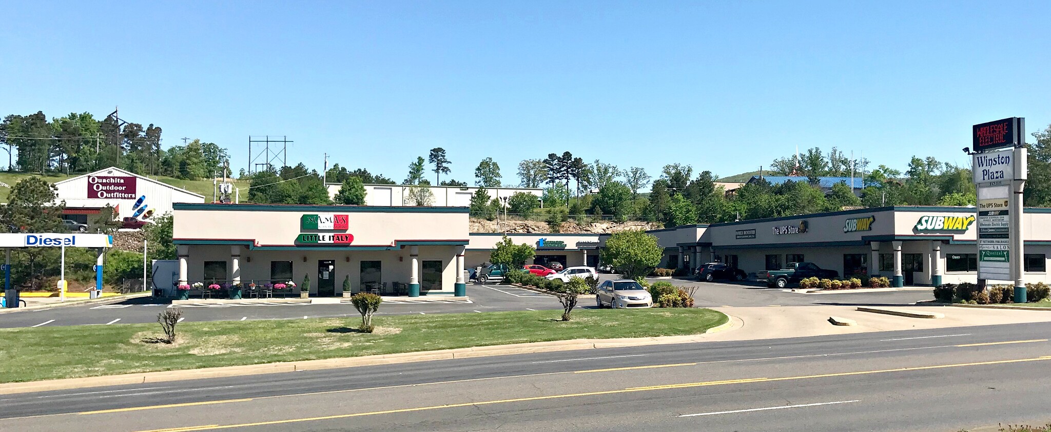 1018 Airport Rd, Hot Springs National Park, AR en alquiler Foto del edificio- Imagen 1 de 3