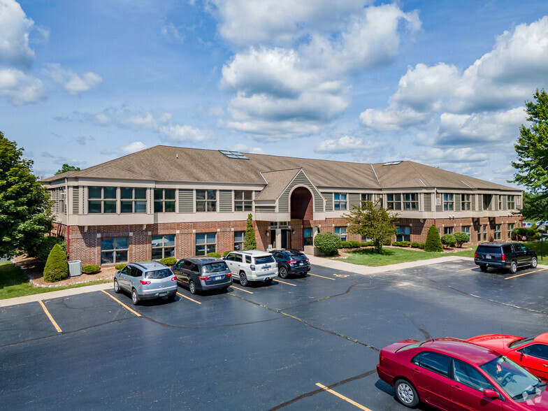 1025 W Glen Oaks Ln, Mequon, WI en alquiler - Foto del edificio - Imagen 1 de 5