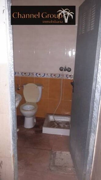 Local en Orihuela, Alicante en venta - Foto del edificio - Imagen 2 de 3