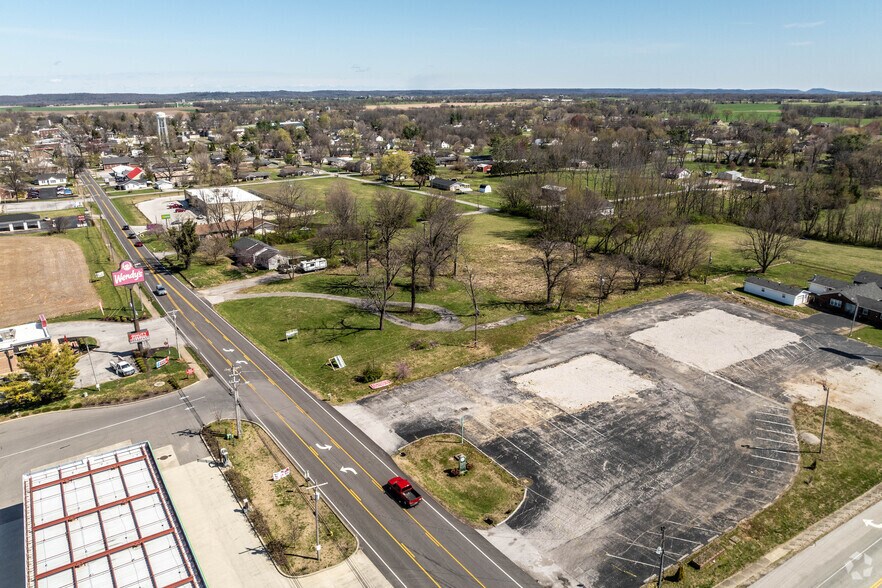 577 S Main Street, Smiths Grove, KY en venta - Foto del edificio - Imagen 1 de 11