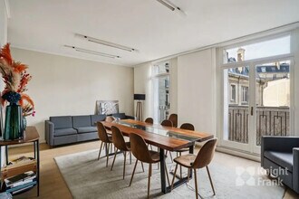 1-3 Avenue Marceau, Paris en venta Foto del interior- Imagen 1 de 6