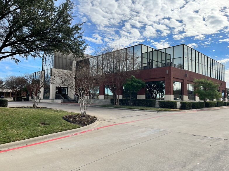 3950 Fossil Creek Blvd, Fort Worth, TX en alquiler - Foto del edificio - Imagen 2 de 5