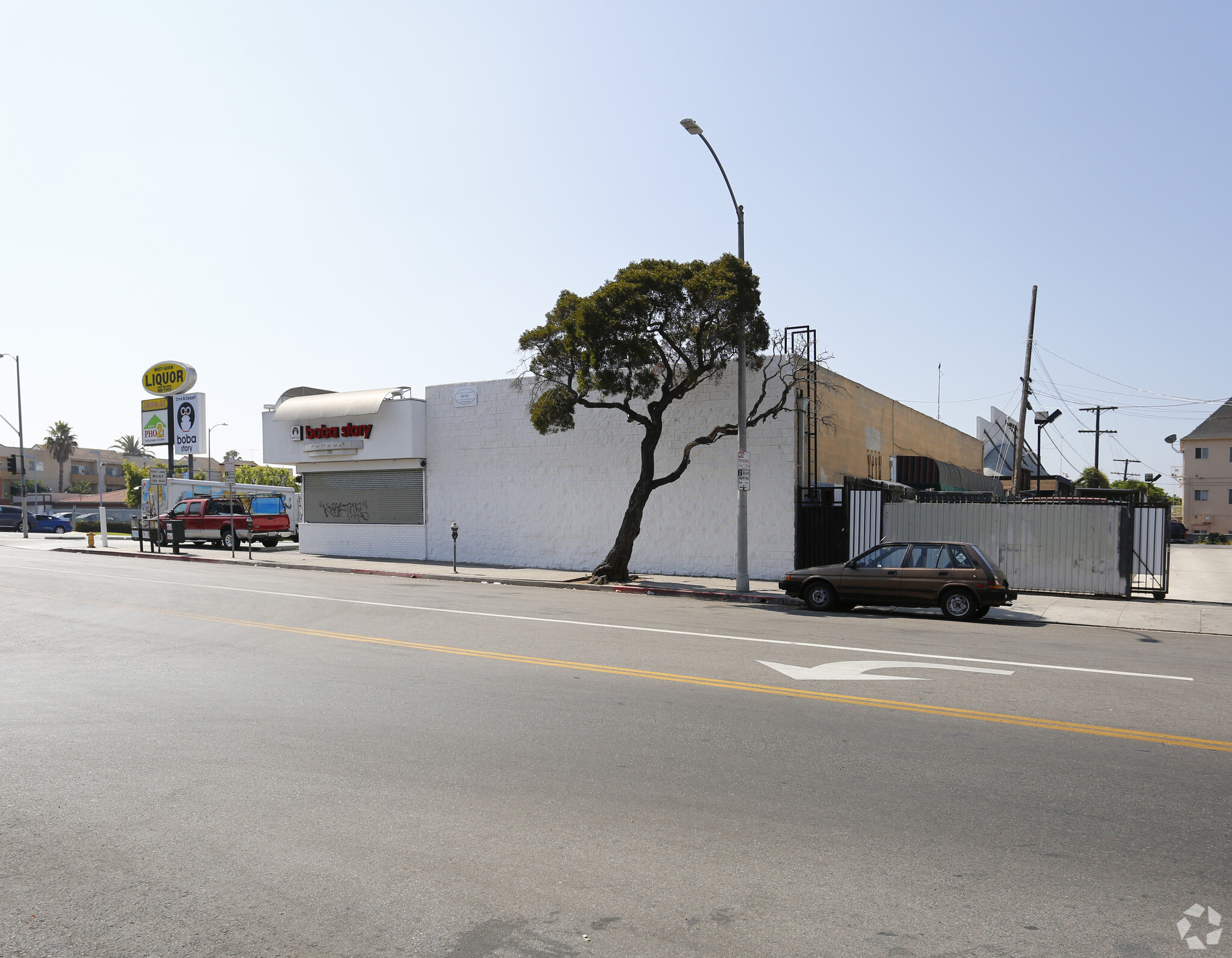 703 S Western Ave, Los Angeles, CA en alquiler Foto del edificio- Imagen 1 de 4