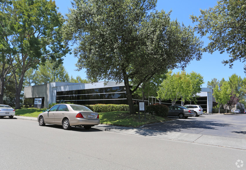 1244 Quarry Ln, Pleasanton, CA en alquiler - Foto del edificio - Imagen 3 de 5