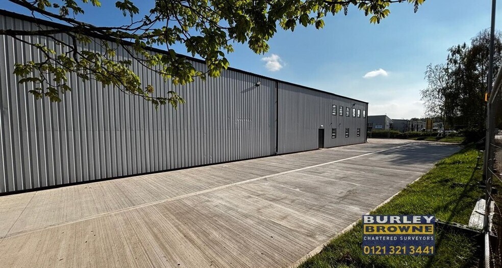 Aspley Close, Wolverhampton en alquiler - Foto del edificio - Imagen 2 de 5