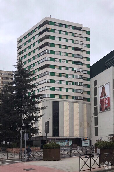 Avenida de Extremadura, 2, Talavera de la Reina, Toledo en venta - Foto del edificio - Imagen 2 de 2