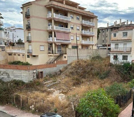 Calle Nuestra Señora de las Nieves, 82, Torrox, Málaga en venta - Foto del edificio - Imagen 2 de 5