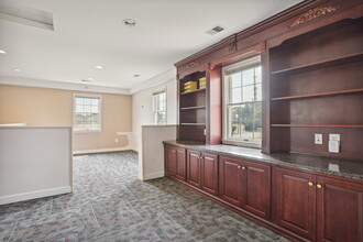 731 Walker Rd, Great Falls, VA en alquiler Foto del interior- Imagen 2 de 13