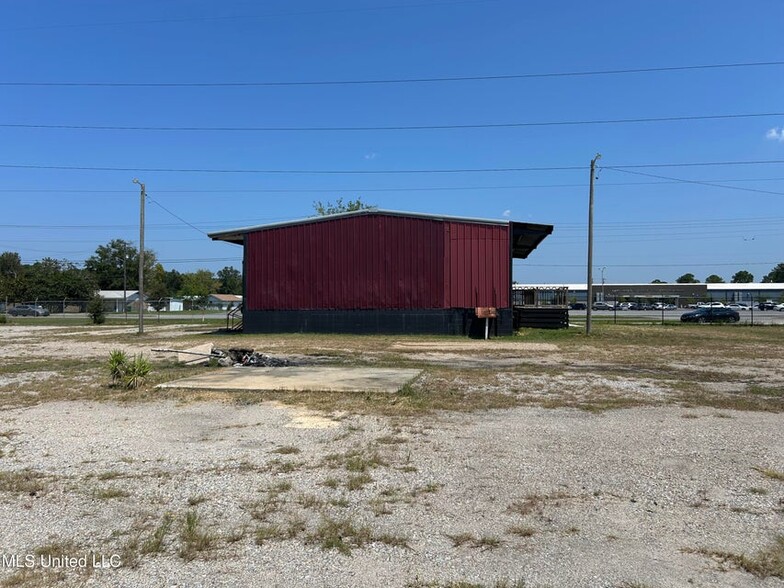 4020 Jefferson Ave, Moss Point, MS en alquiler - Foto del edificio - Imagen 1 de 24