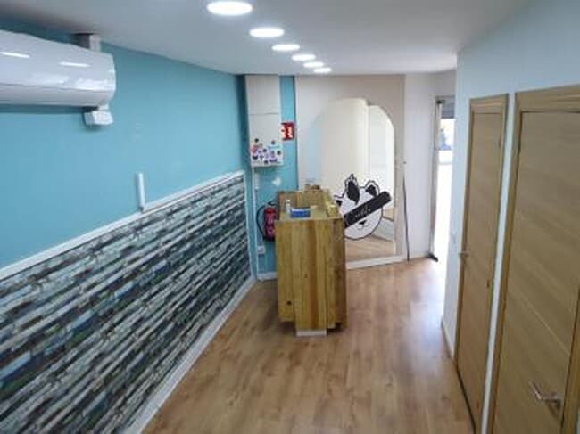 Más detalles de Muralla de Sant Francesc, Manresa - Local en alquiler