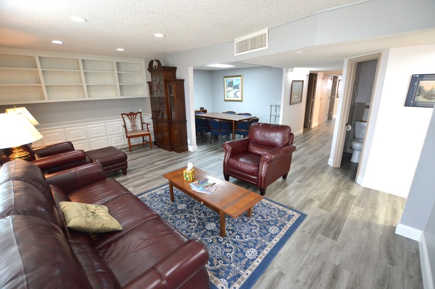 202 S Walker St, Mesquite, TX en venta - Foto del edificio - Imagen 2 de 11