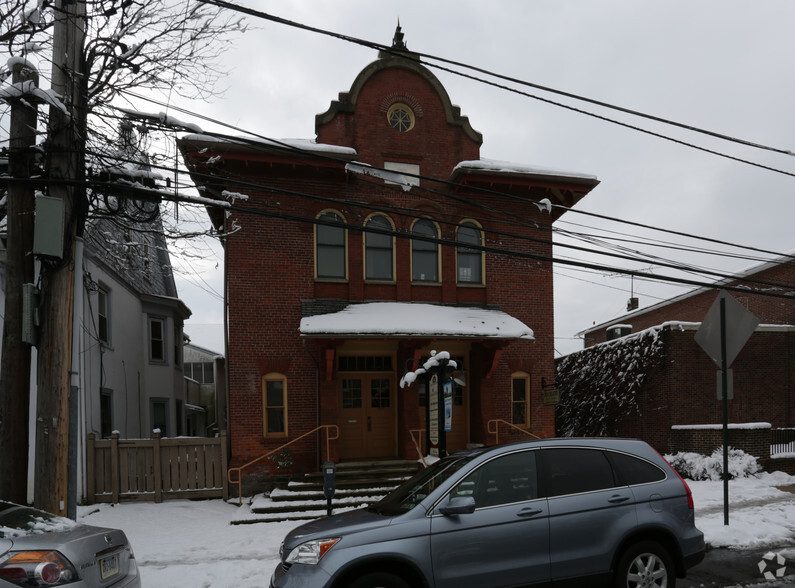 52-54 E Oakland Ave, Doylestown, PA en alquiler - Foto del edificio - Imagen 2 de 38