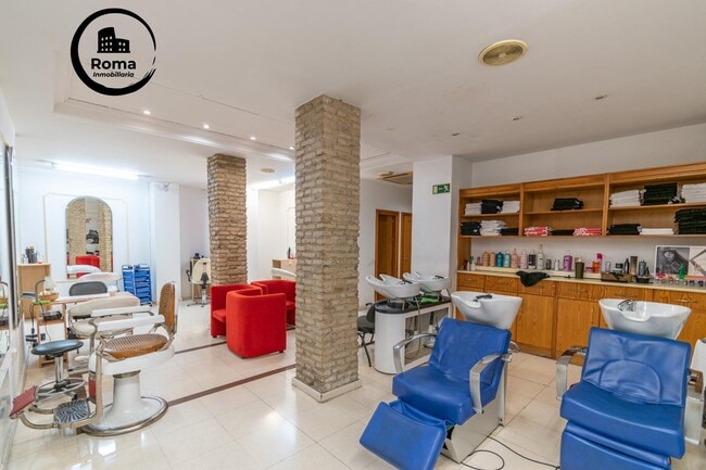 Más detalles de Almona, 1-1, Granada - Local en venta