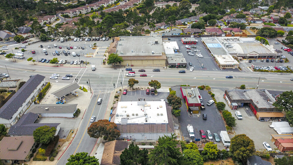 1199 Forest Ave, Pacific Grove, CA en alquiler - Foto del edificio - Imagen 3 de 7