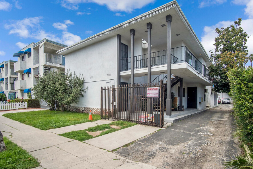 14317 Haynes St, Van Nuys, CA en venta - Foto del edificio - Imagen 1 de 10