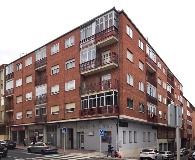 Más detalles de Avenida De La Inmaculada Concepción, 48, Ávila - Local en alquiler