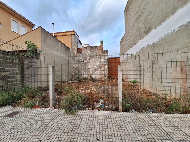 Terreno en València en venta - Foto del edificio - Imagen 2 de 8